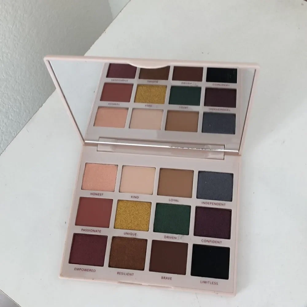 Persona Identity Two Eyeshadow Palette NIB